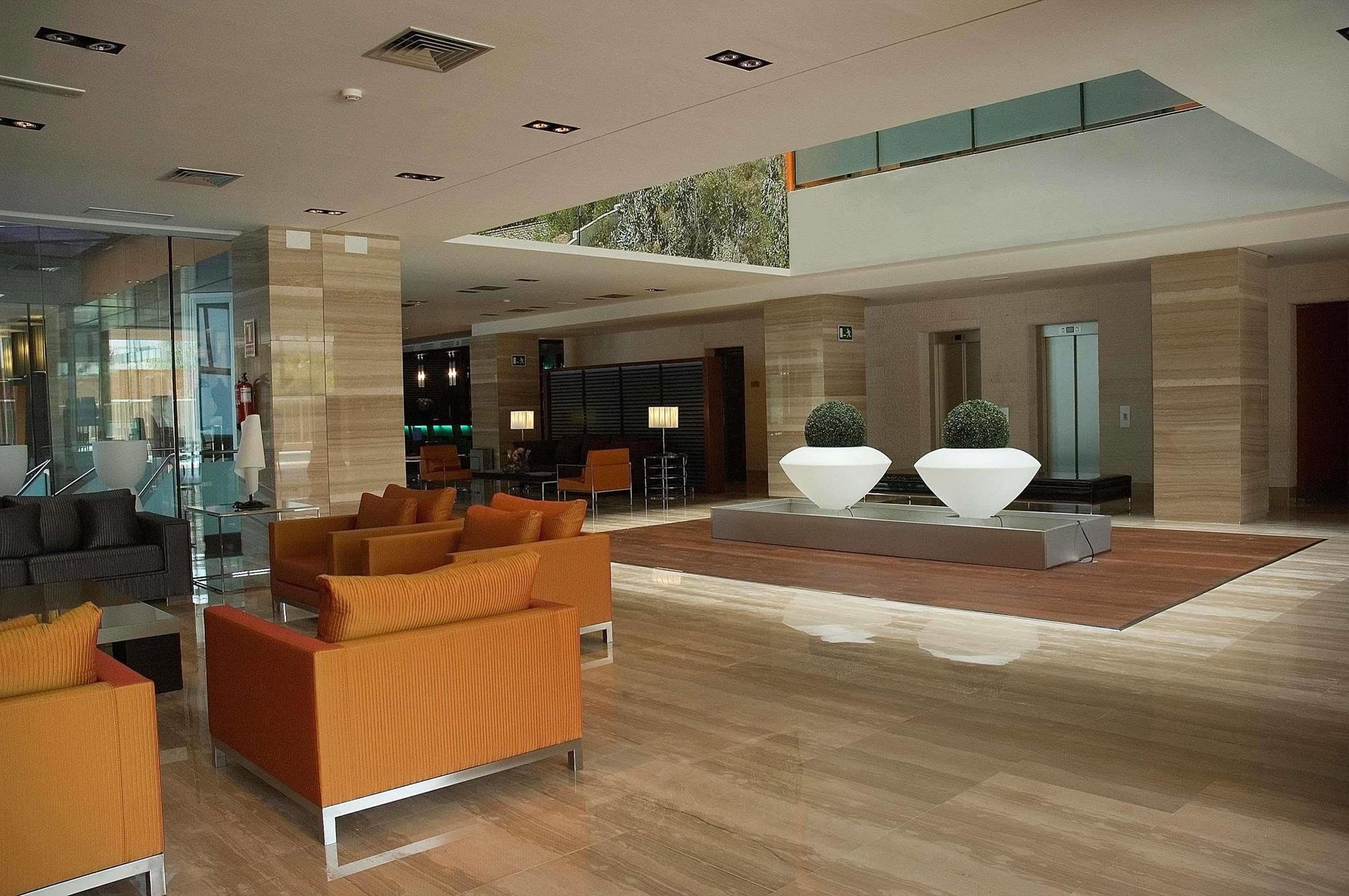 Macia Real De La Alhambra Hotel 4*