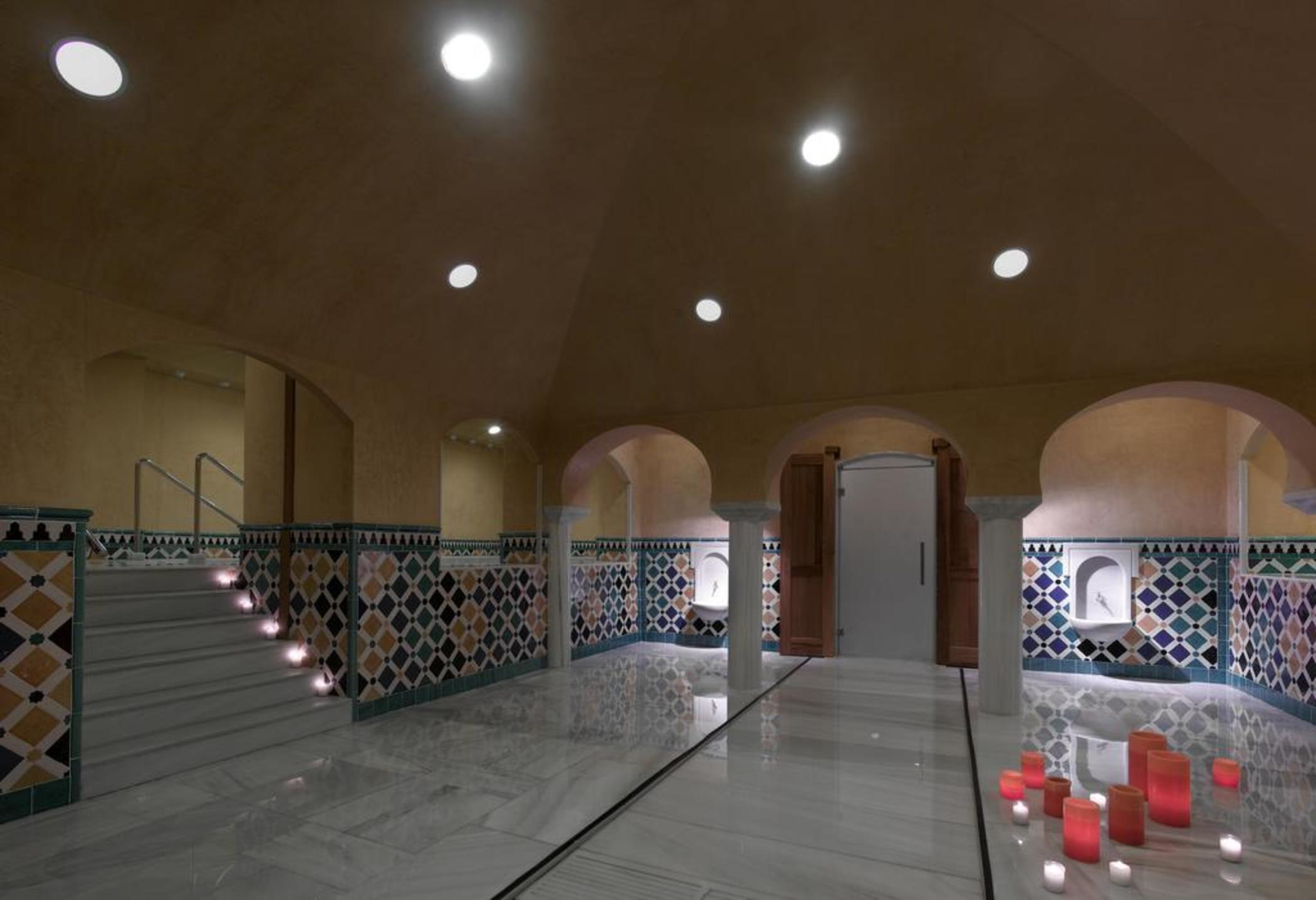 Hotel Macia Real De La Alhambra 4*