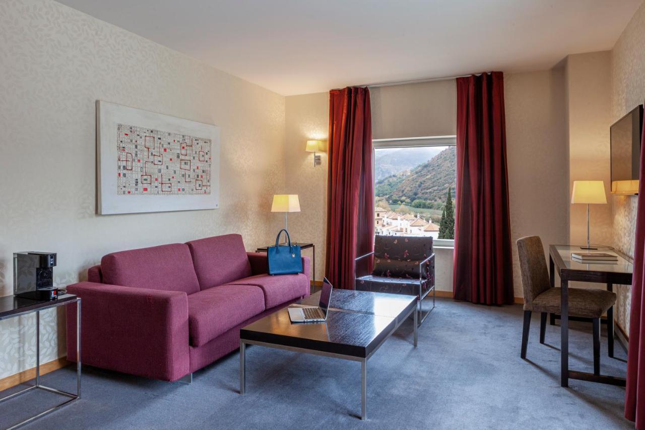 Macia Real De La Alhambra Hotel 4*