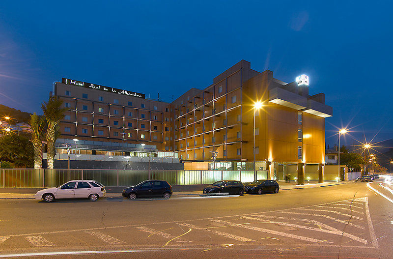 Hotel Macia Real De La Alhambra 4*