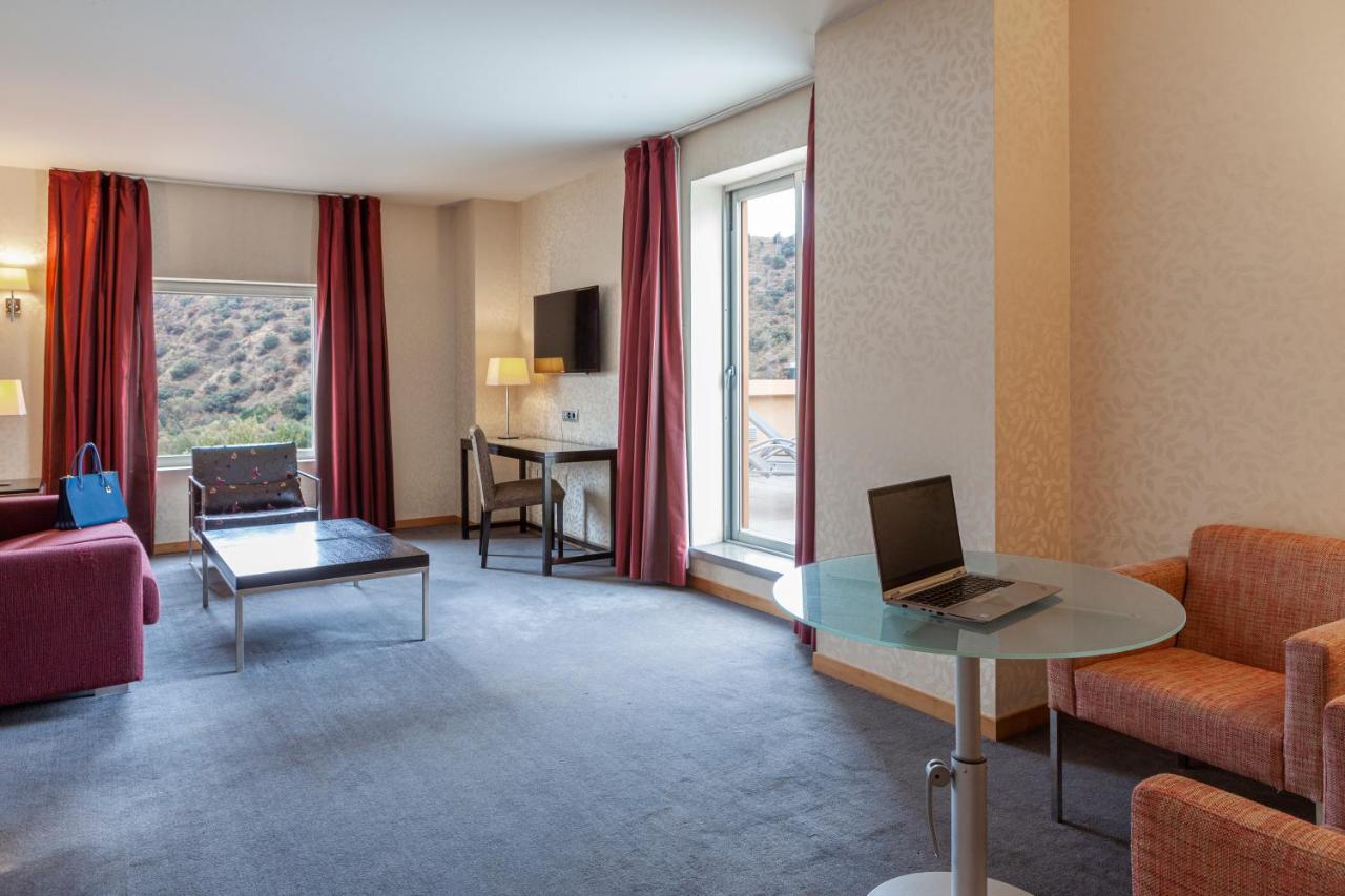 Macia Real De La Alhambra 4*